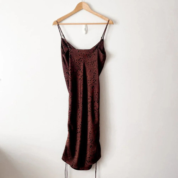 Aritzia Wilfred Only Ruched Slip Satin Dress Leopard Animal Print Size Medium - Picture 6 of 7